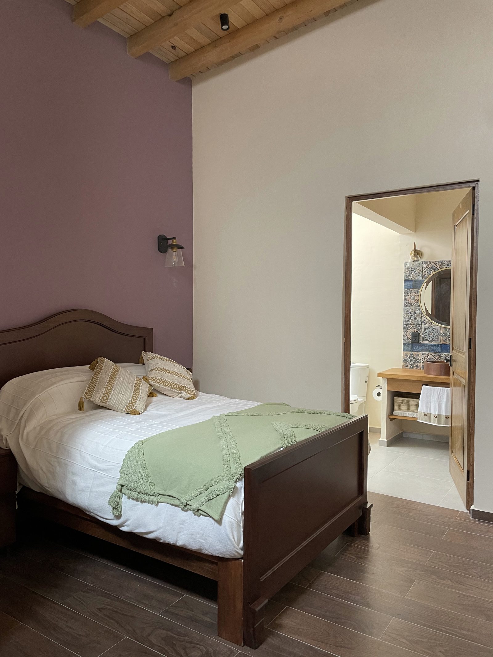 Recámara King con acceso a baño propio