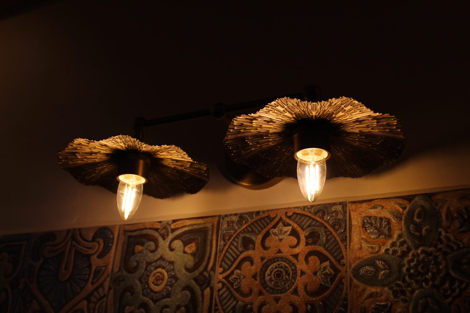 Lámpara de pared estilo bronce